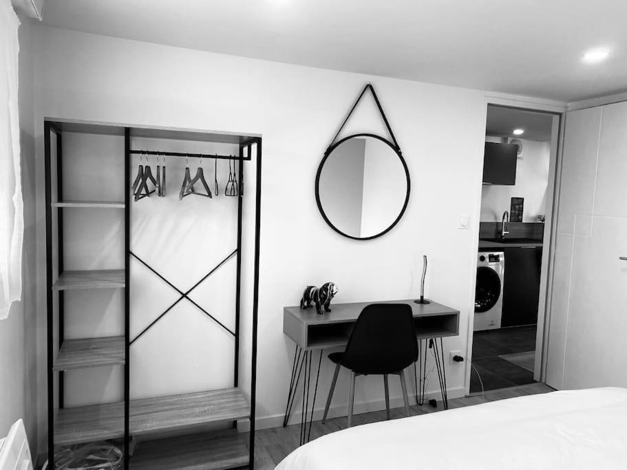 Apartmán L'Atelier D'Emilie Bessines Exteriér fotografie